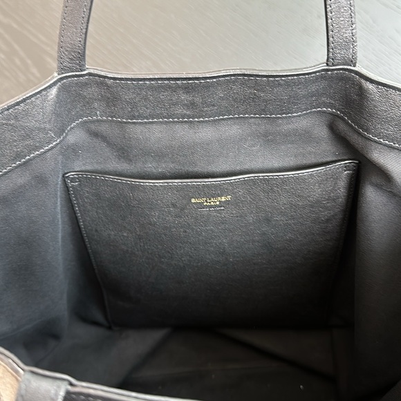 Saint Laurent Patti Large Leather-trimmed Black Raffia/Leather Tote - Picture 6 of 12